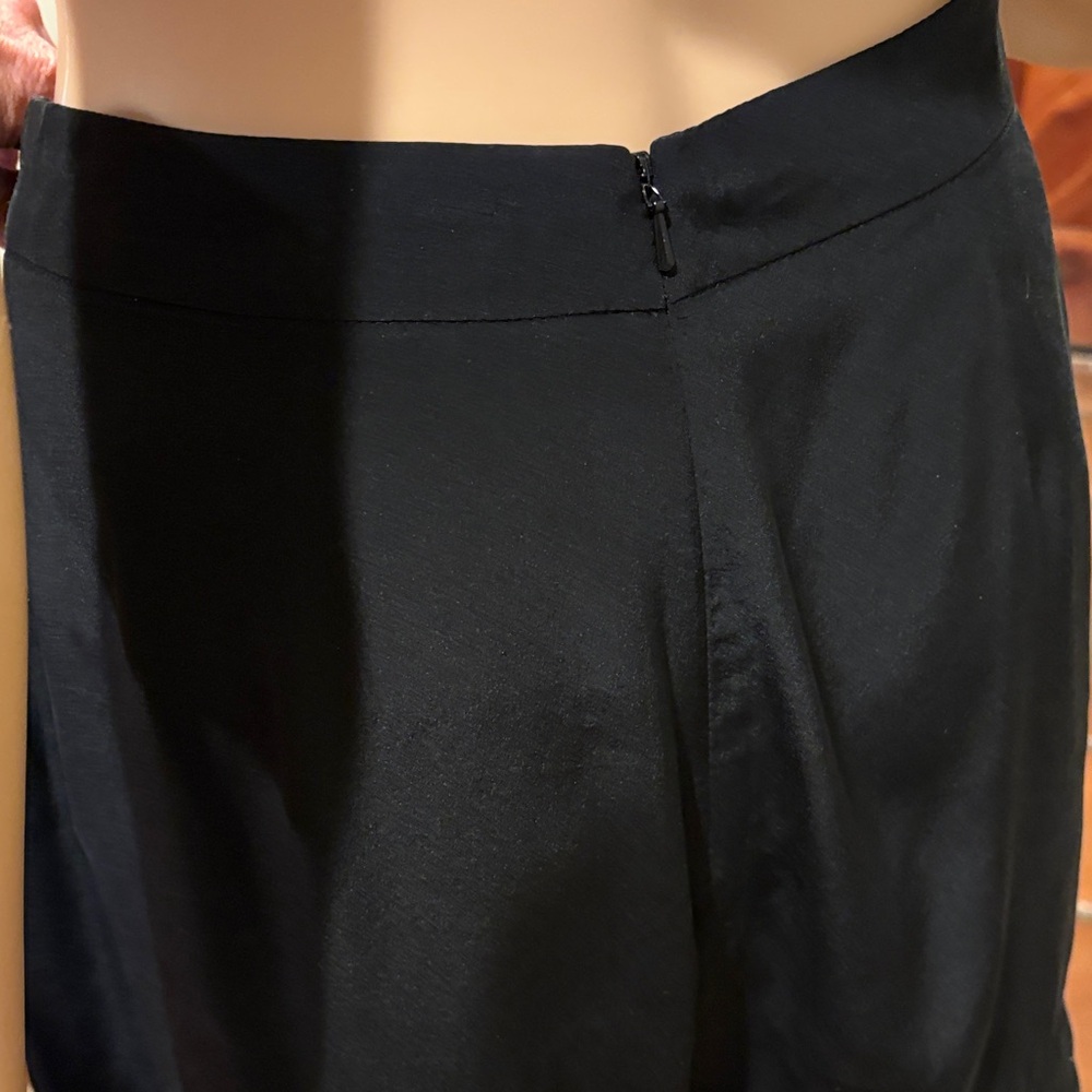 ZIMMERMAN size 1 (US 6) Black Pleated , with Pockets , 100% Silk Women's Shorts - Picture 4 of 9